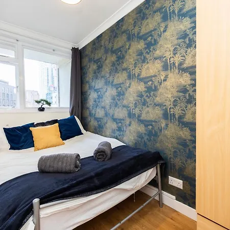 Trendy 4 Bed Near Vibrant Shoreditch W Balcony And Walking Distance To Tube Apartamento