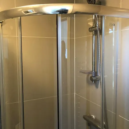 Guest house London X Dm Weekly X Monthly Discounts X W13 Greenford (Greater London)