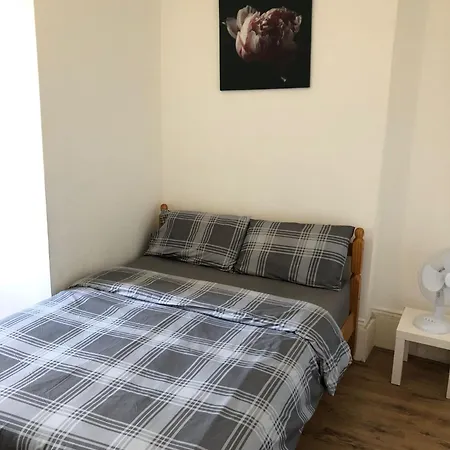 London X Dm Weekly X Monthly Discounts X W13 Guest house Greenford (Greater London)