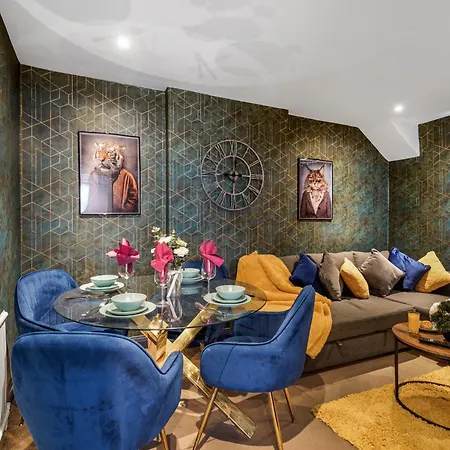 Elegant London Flat Free Parking & Modern Comforts * ヘンドン