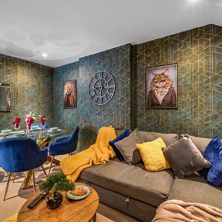 Elegant London Flat Free Parking & Modern Comforts アパート *