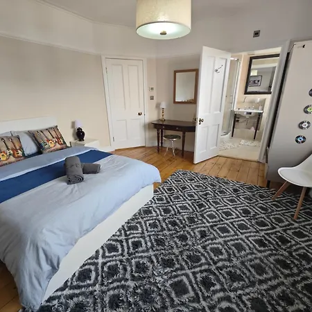 Stunning 4 Bedroom Flat In Regent's Park - Abbey Rd London