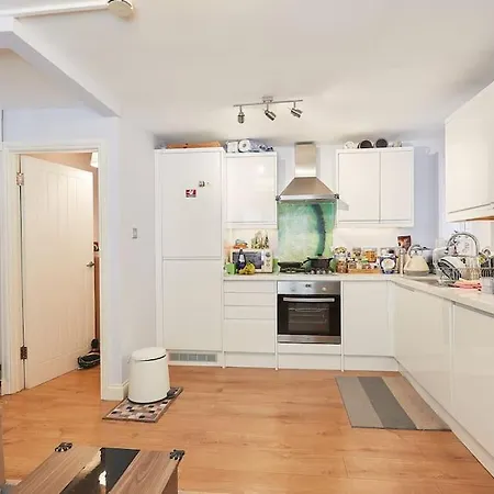Apartment A Lovely And Comfortable Flat In South London *