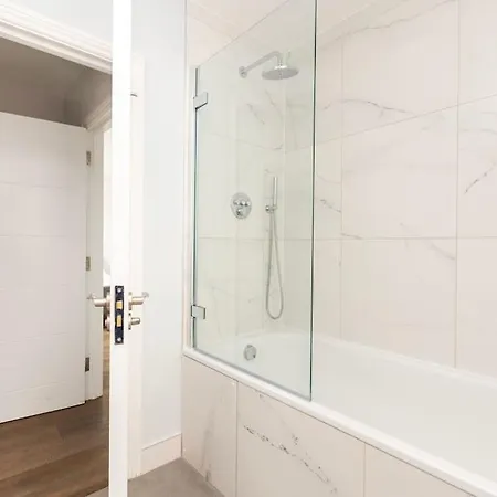 Modern House In South Kensington Apartment London