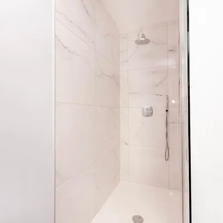 Modern House In South Kensington Apartment *