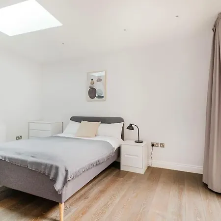 Modern House In South Kensington London