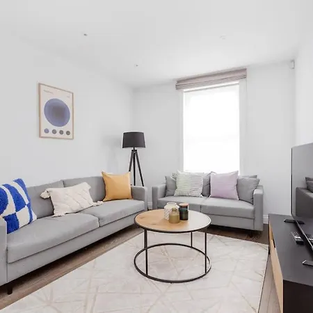 Modern House In South Kensington