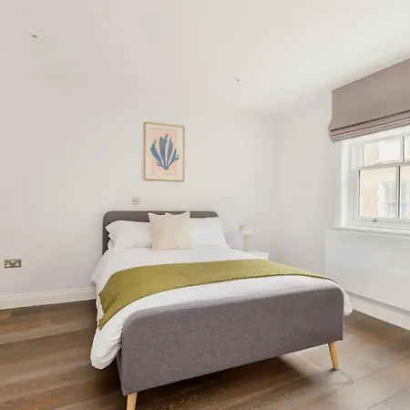 Modern House In South Kensington *