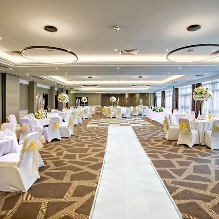 Doubletree By Hilton Ealing Hotel 4*