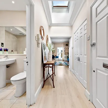 Royal College Of Art Prime One Bedroom In The Heart Of Apartment