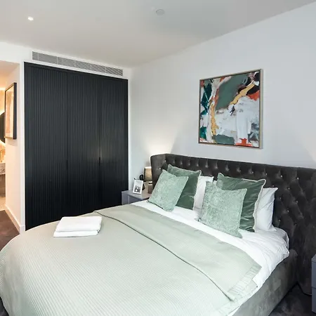 V10 Superluxury-central-powerstation-bigben-2bedrooms2bathrooms-londoneye *