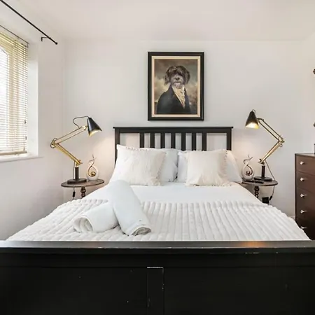 Apartment The Telegraph Place London