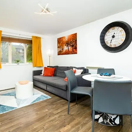 The Telegraph Place Apartment London