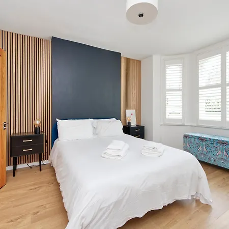 Apartment Beautiful Battersea Garden Flat By Underthedoormat