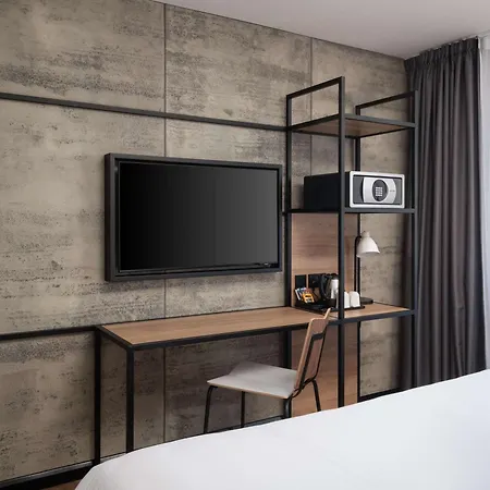 Ibis Earls Court 3*