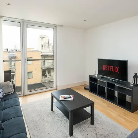 Apartment Immaculate 1-bed 1-bath In Area