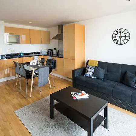 Apartment Immaculate 1-bed 1-bath In Area *
