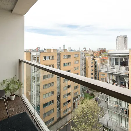 Apartment Immaculate 1-bed 1-bath In Area *