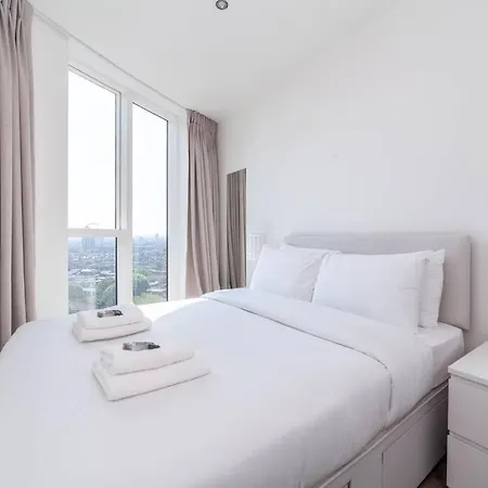 Apartment Full Of Light & Spacious 2br Residence, 9 Elms