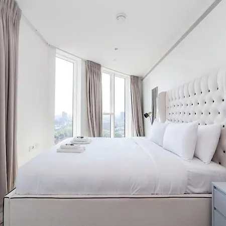 Full Of Light & Spacious 2br Residence, 9 Elms *