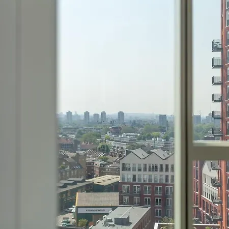 Apartment Full Of Light & Spacious 2br Residence, 9 Elms