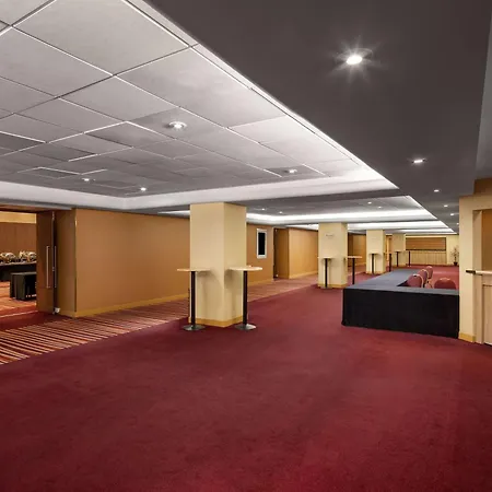 Ibis Earls Court 3*