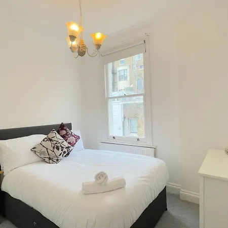 Luxury In Paddington Apartment *