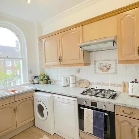 Luxury In Paddington Apartment London