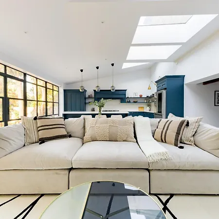 Holiday home Beautiful Large Luxury In London