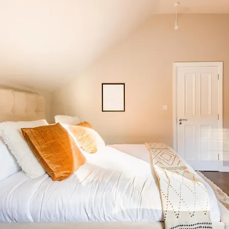 Beautiful Large Luxury In London Holiday home Sidcup