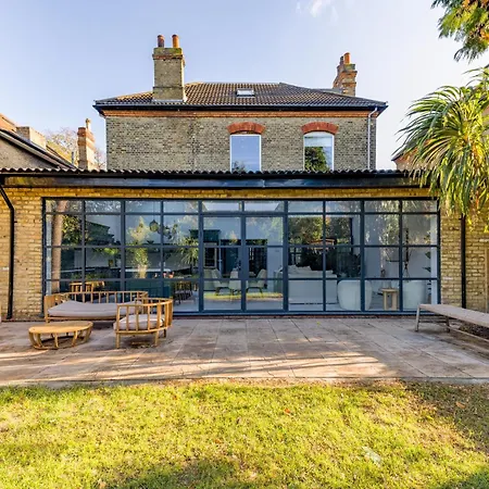Beautiful Large Luxury In London Sidcup