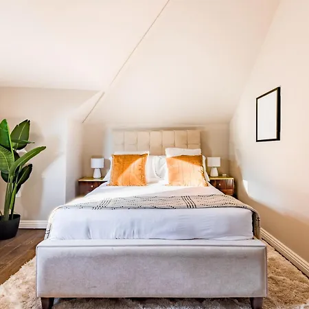 Beautiful Large Luxury In London * Sidcup