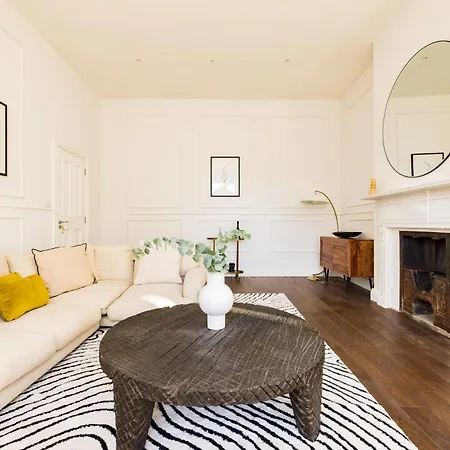 Beautiful Large Luxury In London Holiday home *