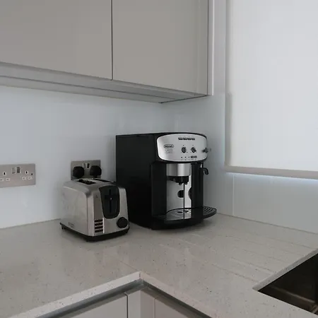 Apartment Luxury 2b2b In *