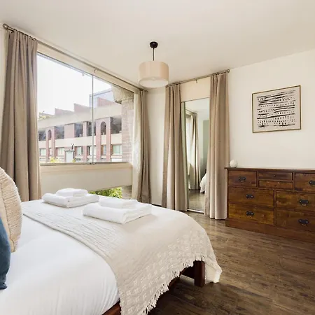 The Clerkenwell Collection - Dnu Apartment