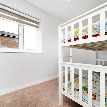 Chic And Spacious 3br Family With Garden Northolt (Greater London)