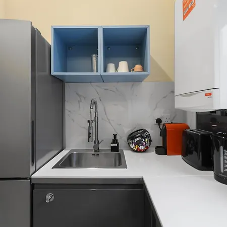 Unique 1 Bedroom Flat Apartment