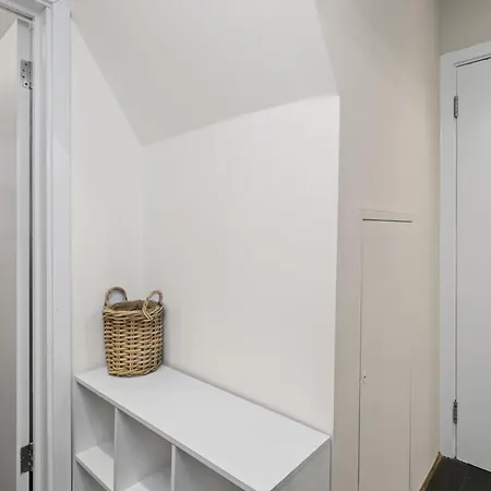 Apartment Unique 1 Bedroom Flat London