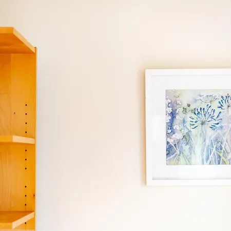 Guest house Guestready - 4br In Surrey Quays Canada Water London