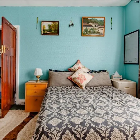 Homestay House 220 *