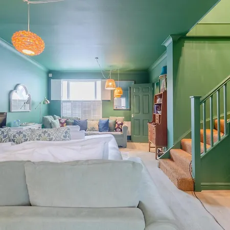 Bright 3 Bedroom House Near King's Cross Stpancras * London
