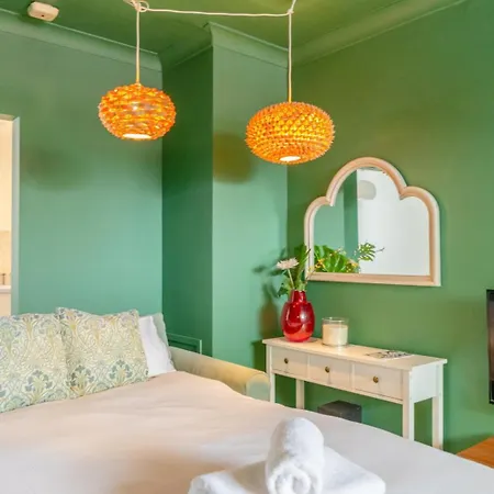 Bright 3 Bedroom House Near King's Cross Stpancras