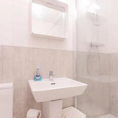 Bright 3 Bedroom House Near King's Cross Stpancras