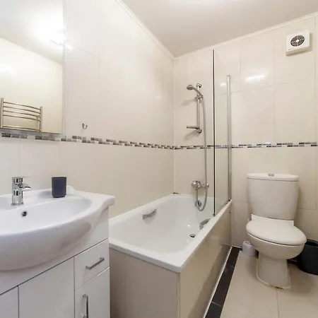 Astounding 3br Flat, 5 Min To Hyde Park Apartment London