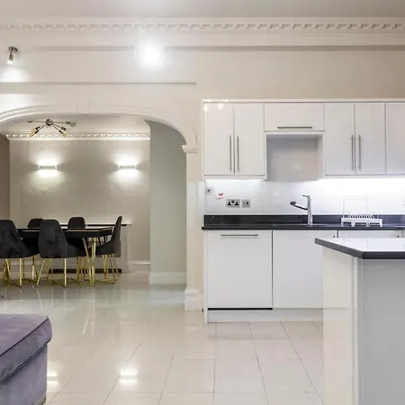 Apartment Astounding 3br Flat, 5 Min To Hyde Park London
