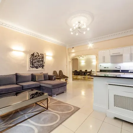 Astounding 3br Flat, 5 Min To Hyde Park