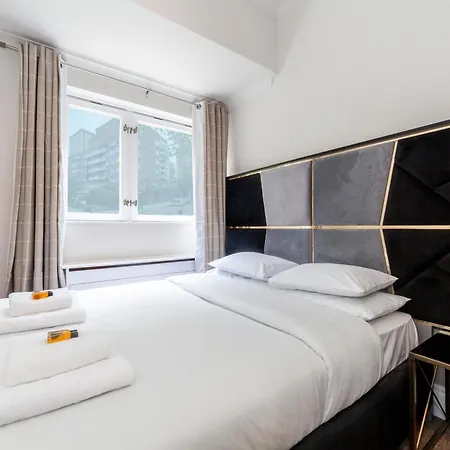 Astounding 3br Flat, 5 Min To Hyde Park London