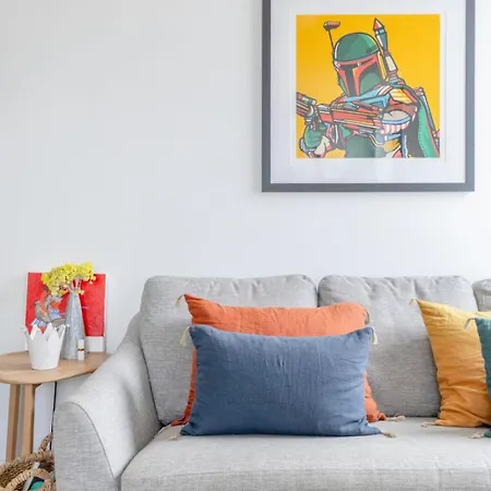 Funky 1bd High-rise Flat Wcity Views Angel! Apartment London