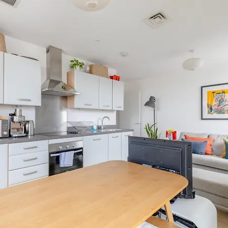 Funky 1bd High-rise Flat Wcity Views Angel! *