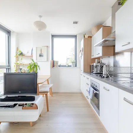 Funky 1bd High-rise Flat Wcity Views Angel!